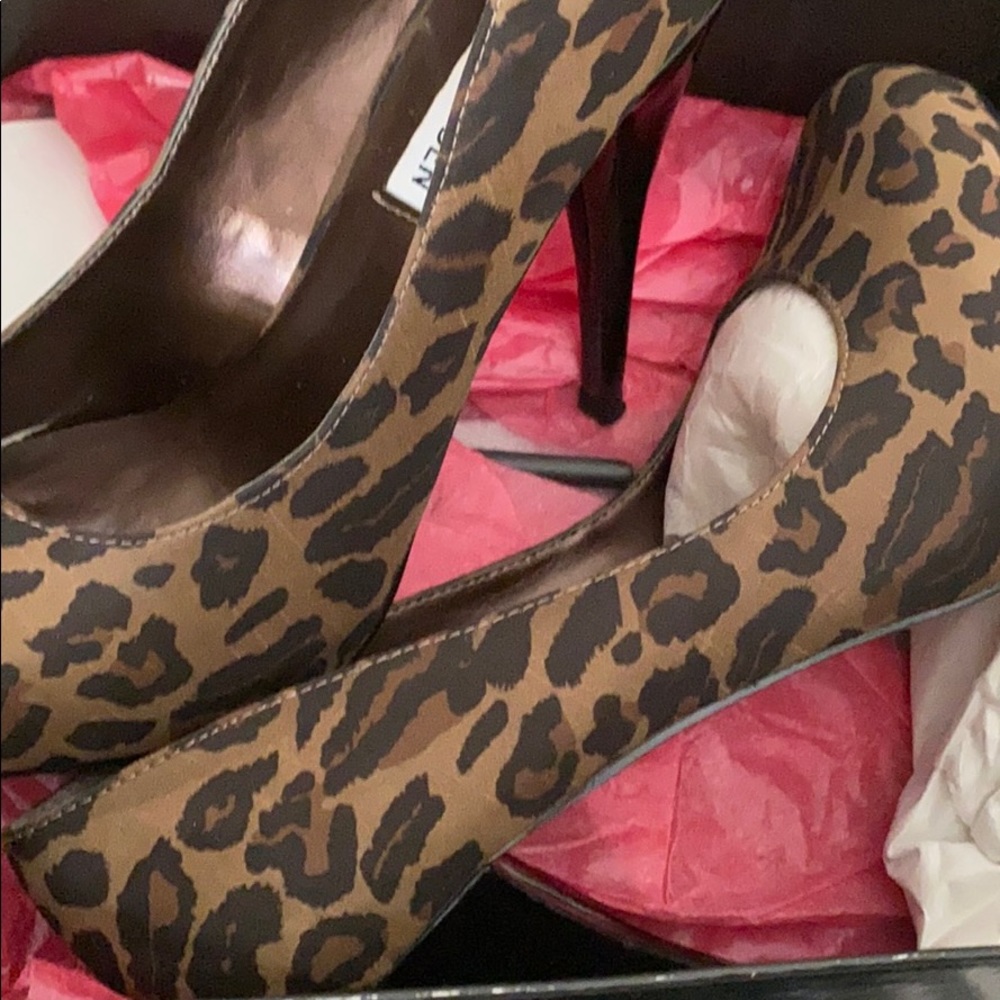 Steve Madden Trinite Leopard 6 1/2